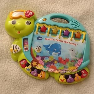 V-TECH TOUCH AND TEACH TURTLE NWT